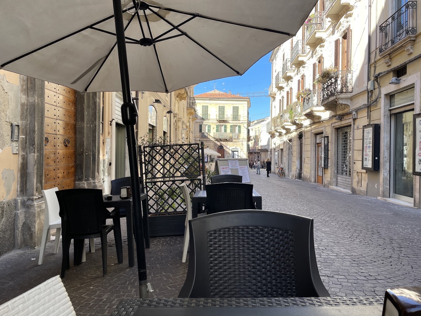 Risto Bar Caffè Nero Bollente