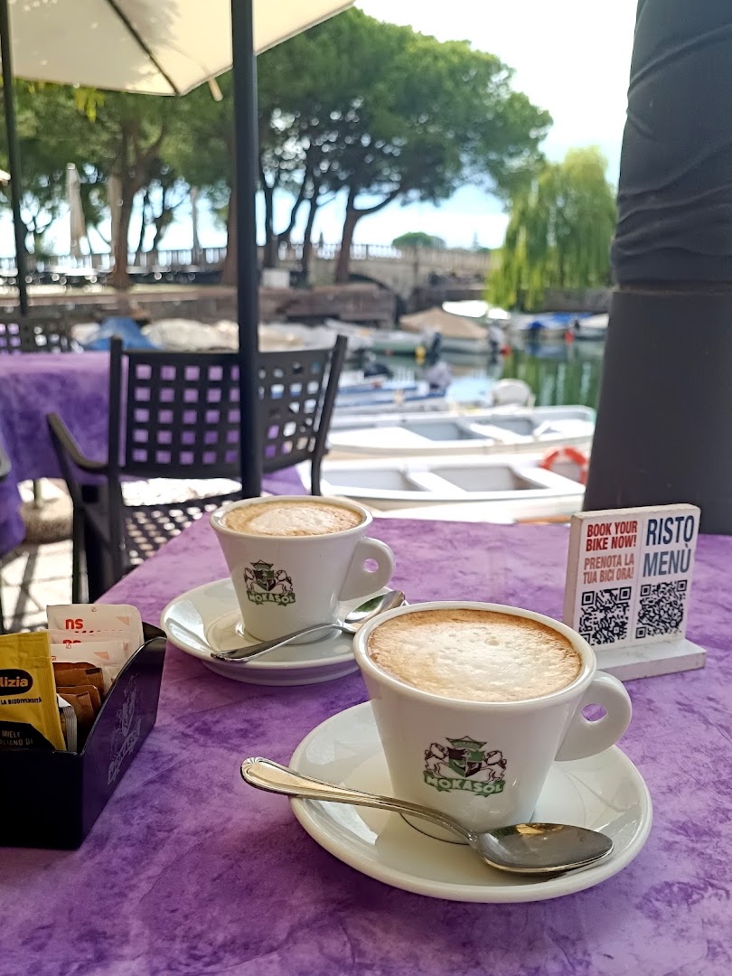 Risto Bar & Gelateria Cristallo