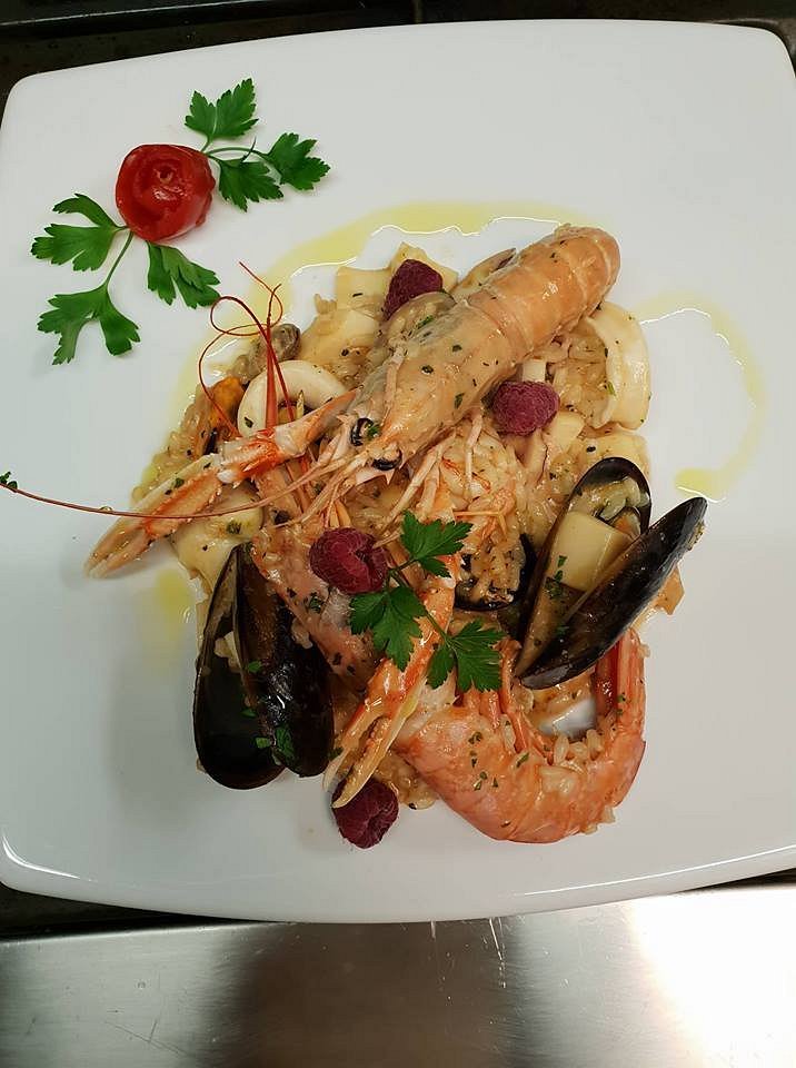 RISTORANTE ALMA SPECIALITA PESCE GOURMET PIZZERIA