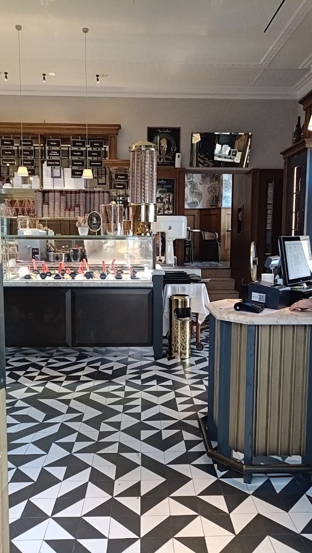 Ristorante-Bar Tre Scalini (Famoso Tartufo Tre Scalini)