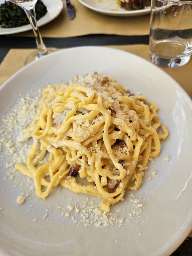 Ristorante Braceria La Gazza
