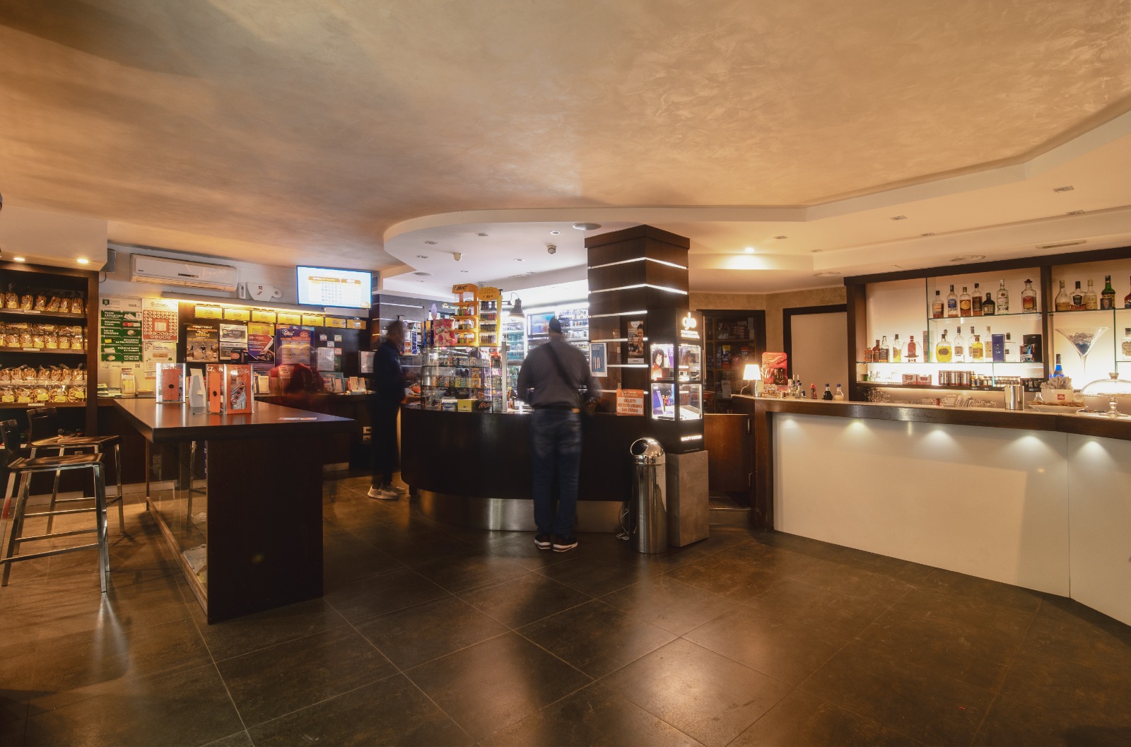 Ristorante Caffetteria Del Corso - Wine Bar Restaurant Bistrot