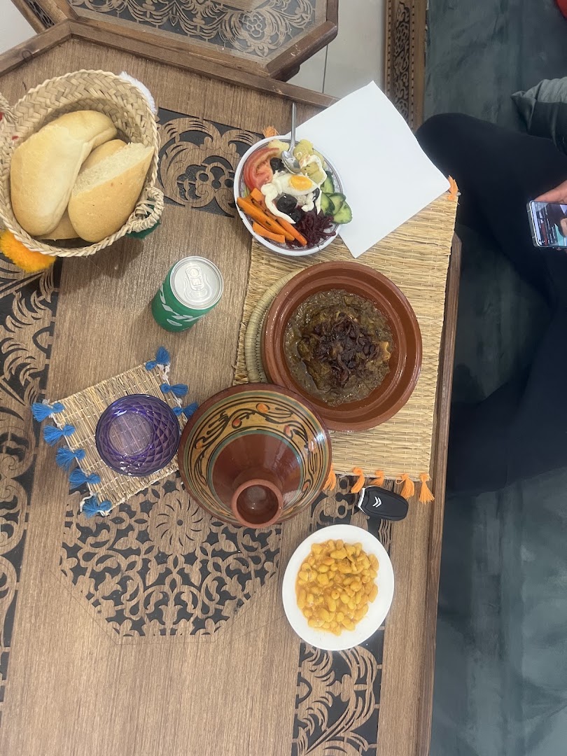 Ristorante Casablanca Cucina Tipica Marocchina Aperto Pranzo e Cena anche a Ramadan, Bovisio-Masciago