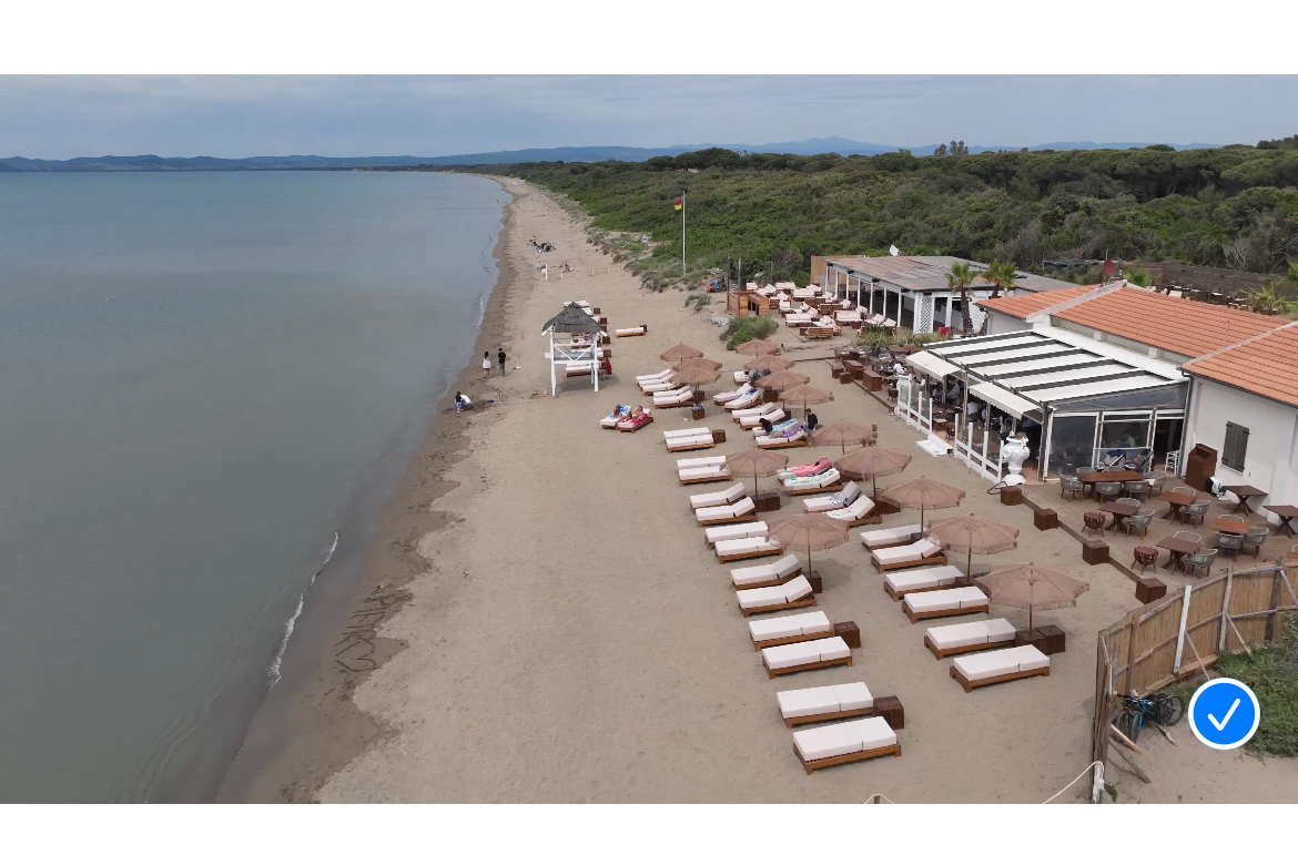 Ristorante di pesce sulla spiaggia | Tuscany Bay Beach |