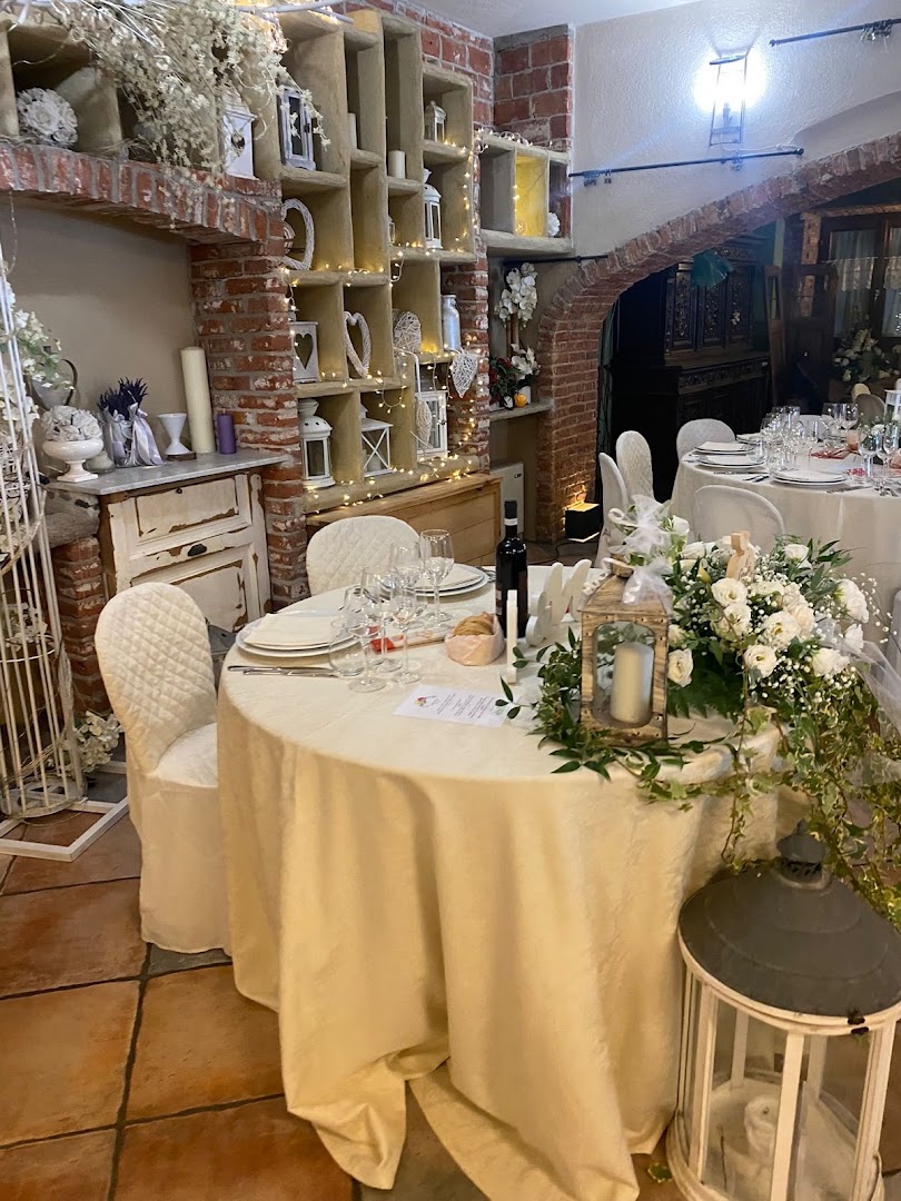 Ristorante e location la Vià Cavour, Cavour