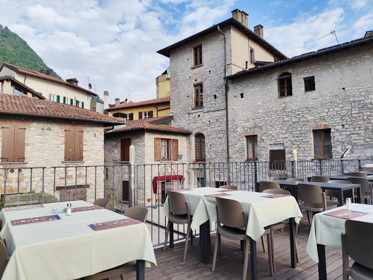 Ristorante e Pizzeria Fontana D'Oro, Como