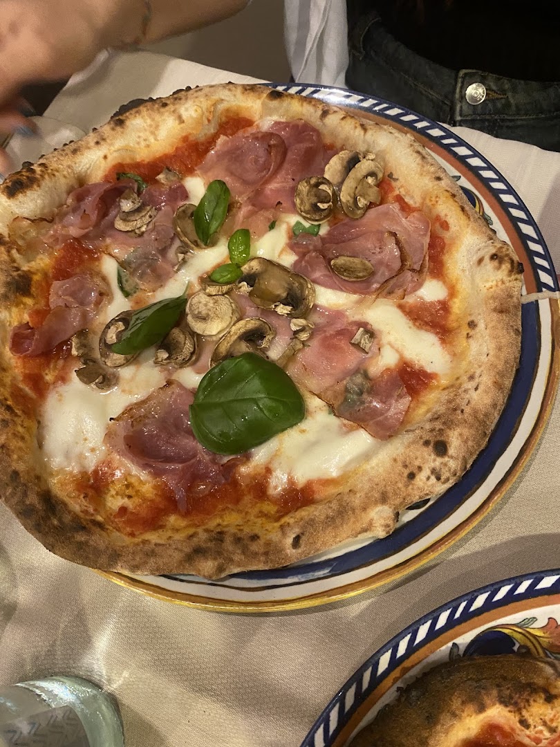 Ristorante e Pizzeria Napoletana Quei Bravi Ragazzi