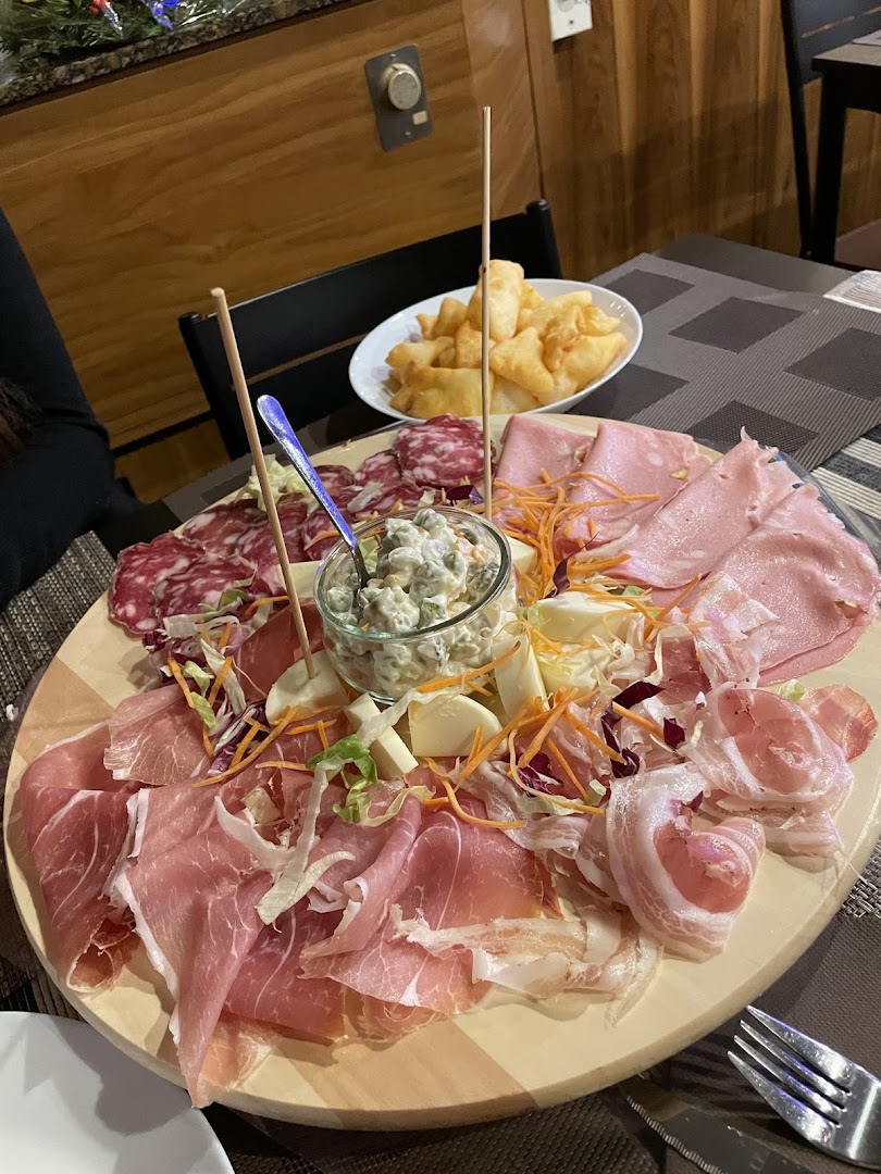 Ristorante e pizzeria, Tortona