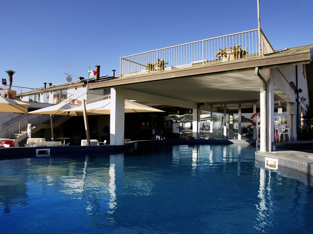 Ristorante e Stabilimento Balneare - Bagno Moderno... per l'Estate e per l'Inverno