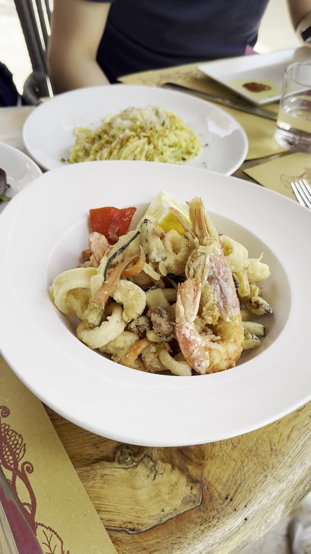 Ristorante gera ora
