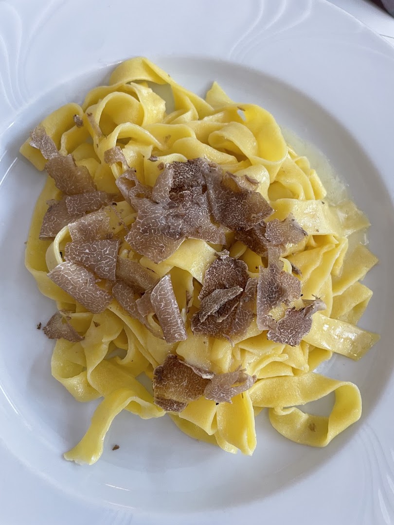 Ristorante Giardino 美食林, Misterbianco