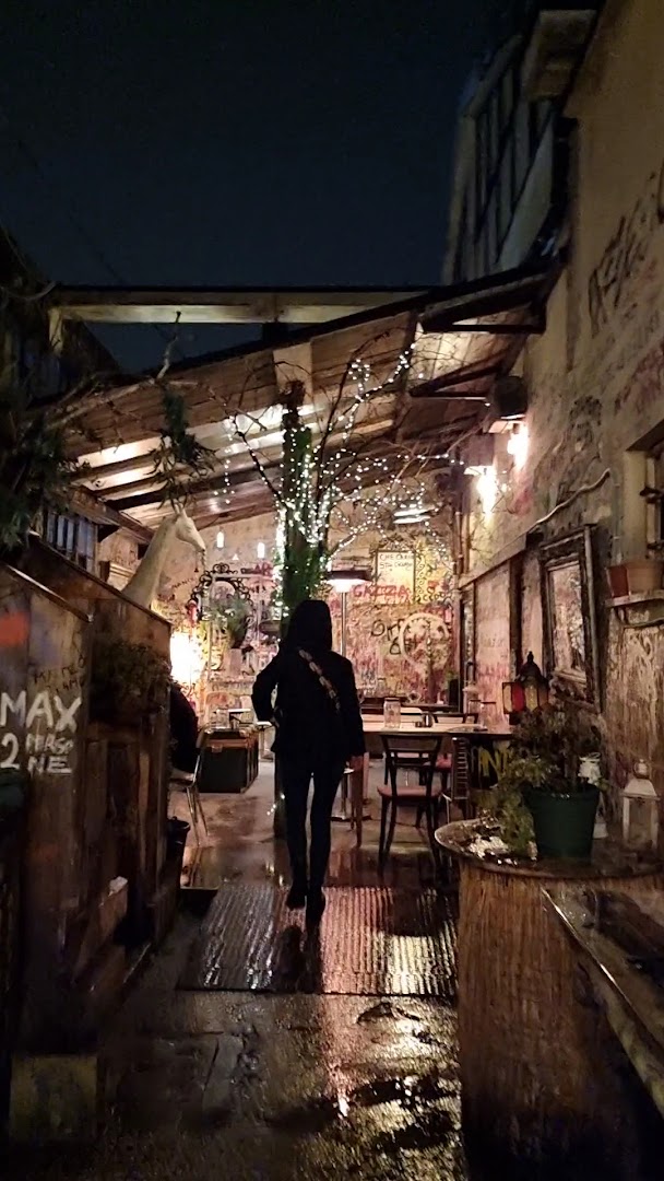 Ristorante Il Cantiere, Fontane