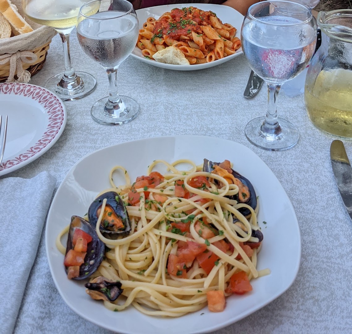 Ristorante Il Porticciolo di Mereu Maria Pasqua