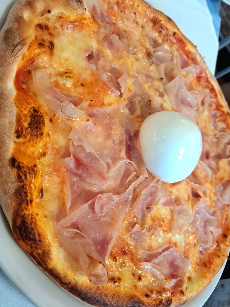 Ristorante Indiano e Pizzeria Tre Ponti, Arona