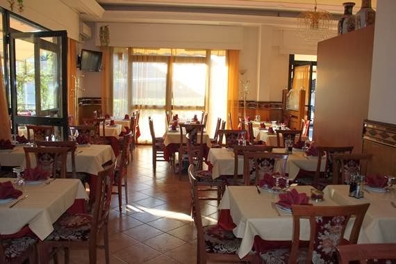 Ristorante Ju Bin, 聚宾大酒店, Bologna