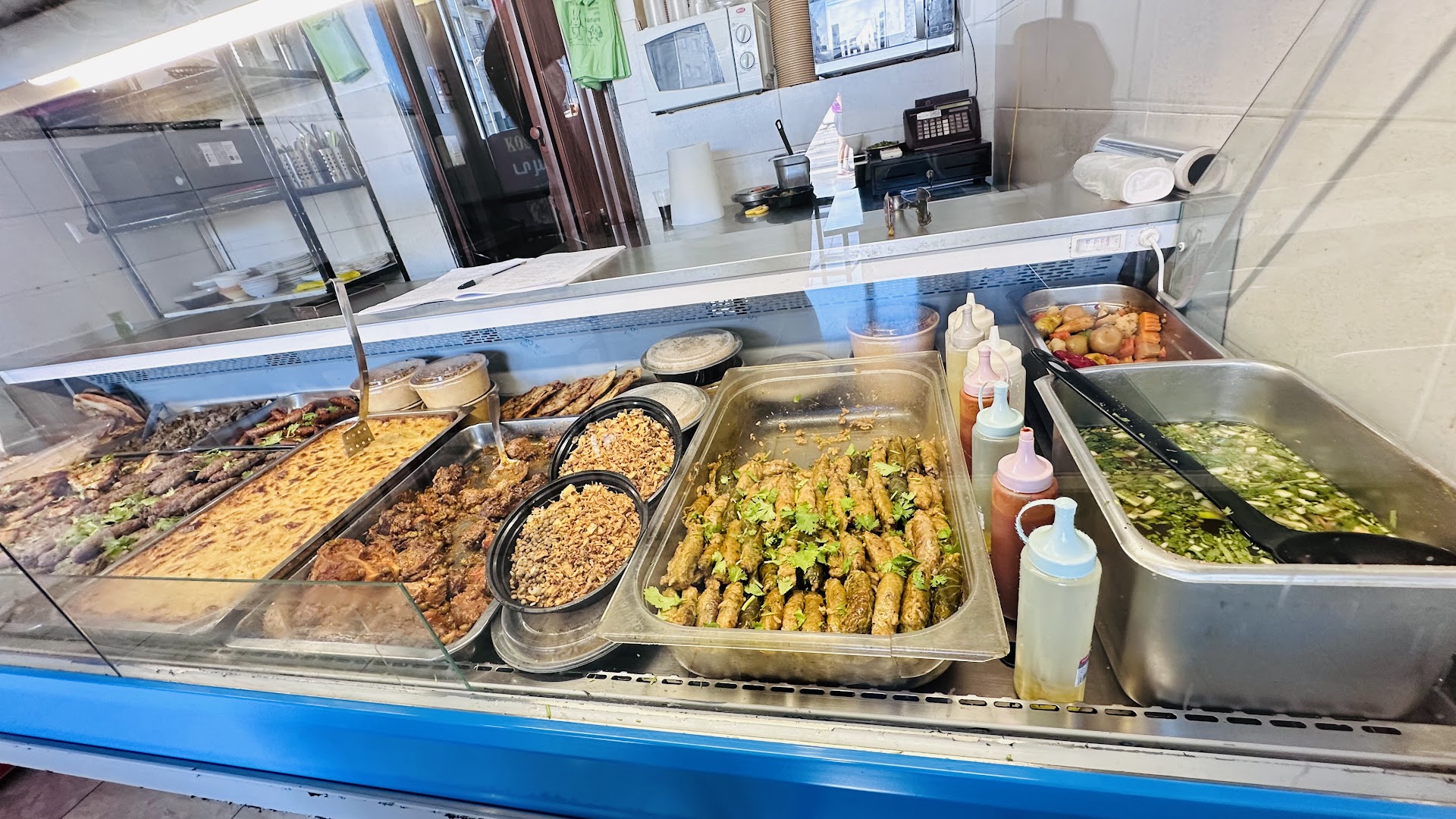 Ristorante king food الآكل البيتي أبومحمود ristorante egiziano ( sapore casalingo )