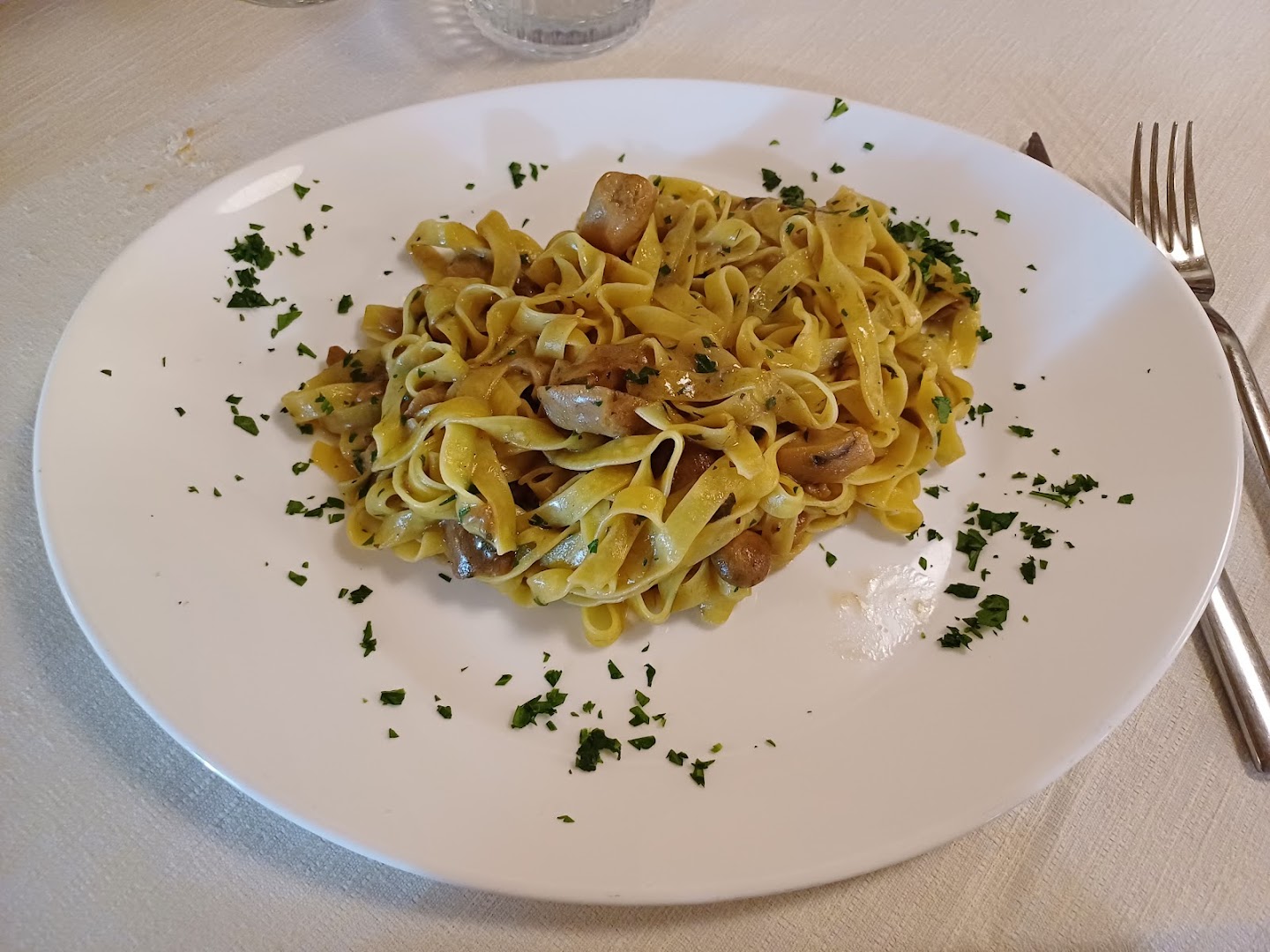 Ristorante La Piazzetta | ALBERGO PARIGI