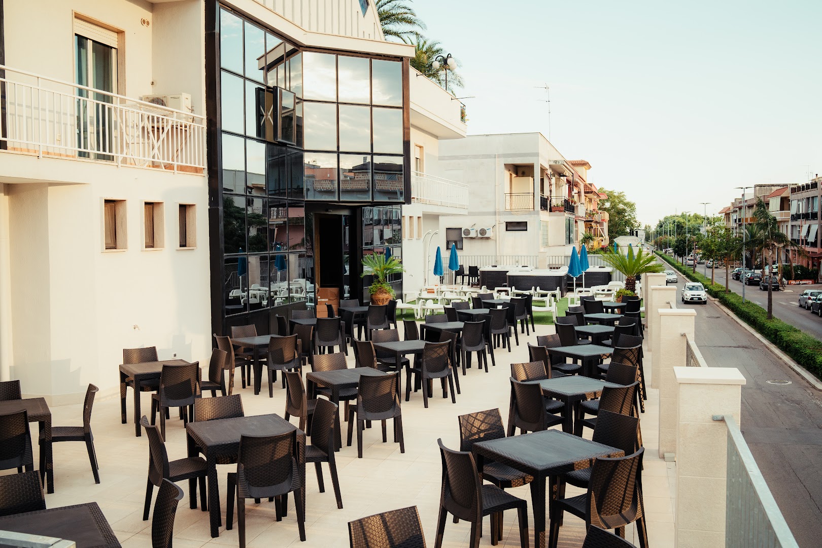 Ristorante Living con Bar Pasticceria e Pizzeria, Palagiano