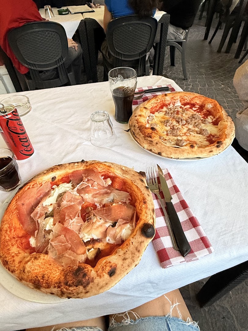 Ristorante Pizzeria 2000 Di Matteucci Umberto & C. Snc