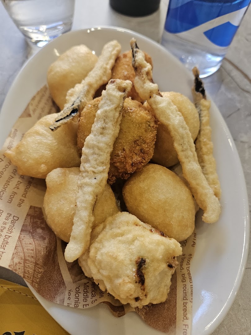 Ristorante Pizzeria Aglio, Olio E... Napoli