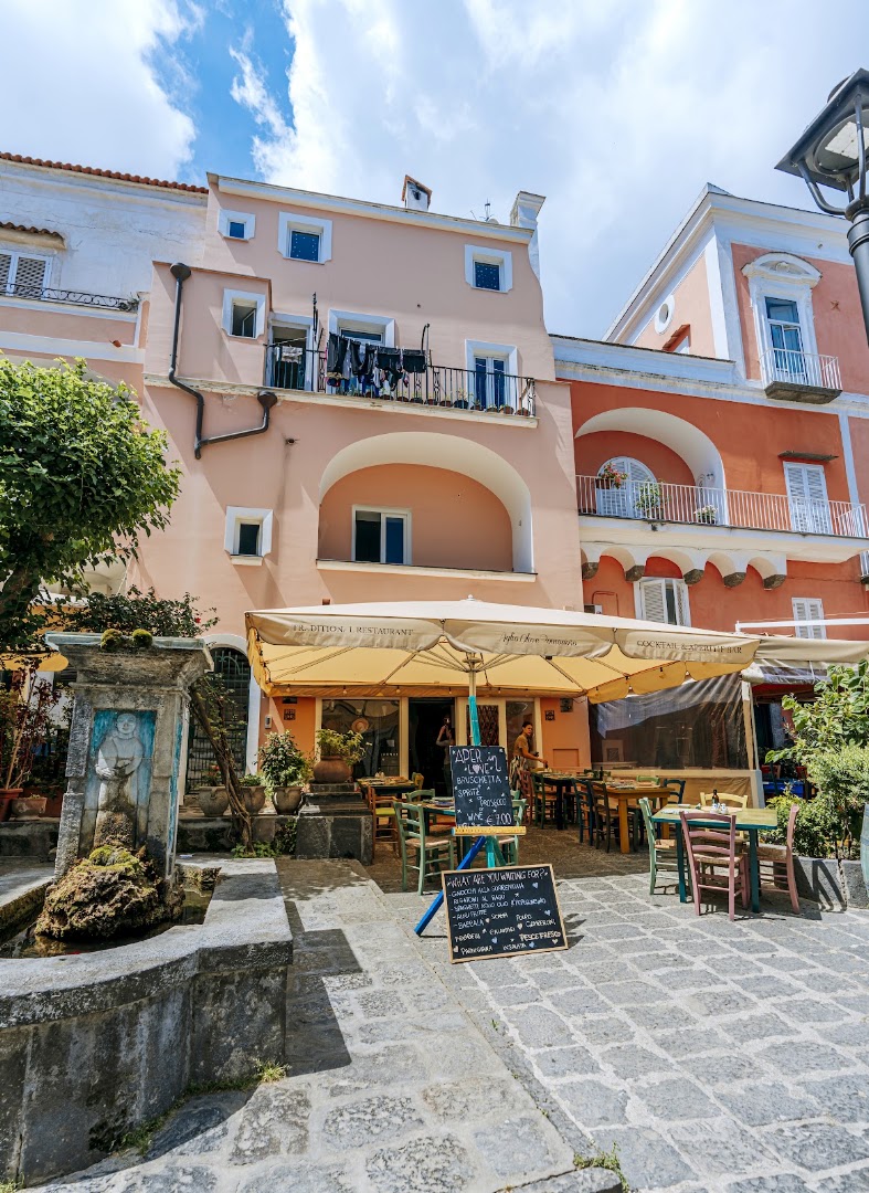 Ristorante Pizzeria Aglio olio & Pomodoro Ischia - Ristorante di Mare - Fish Restaurant in Ischia Ponte