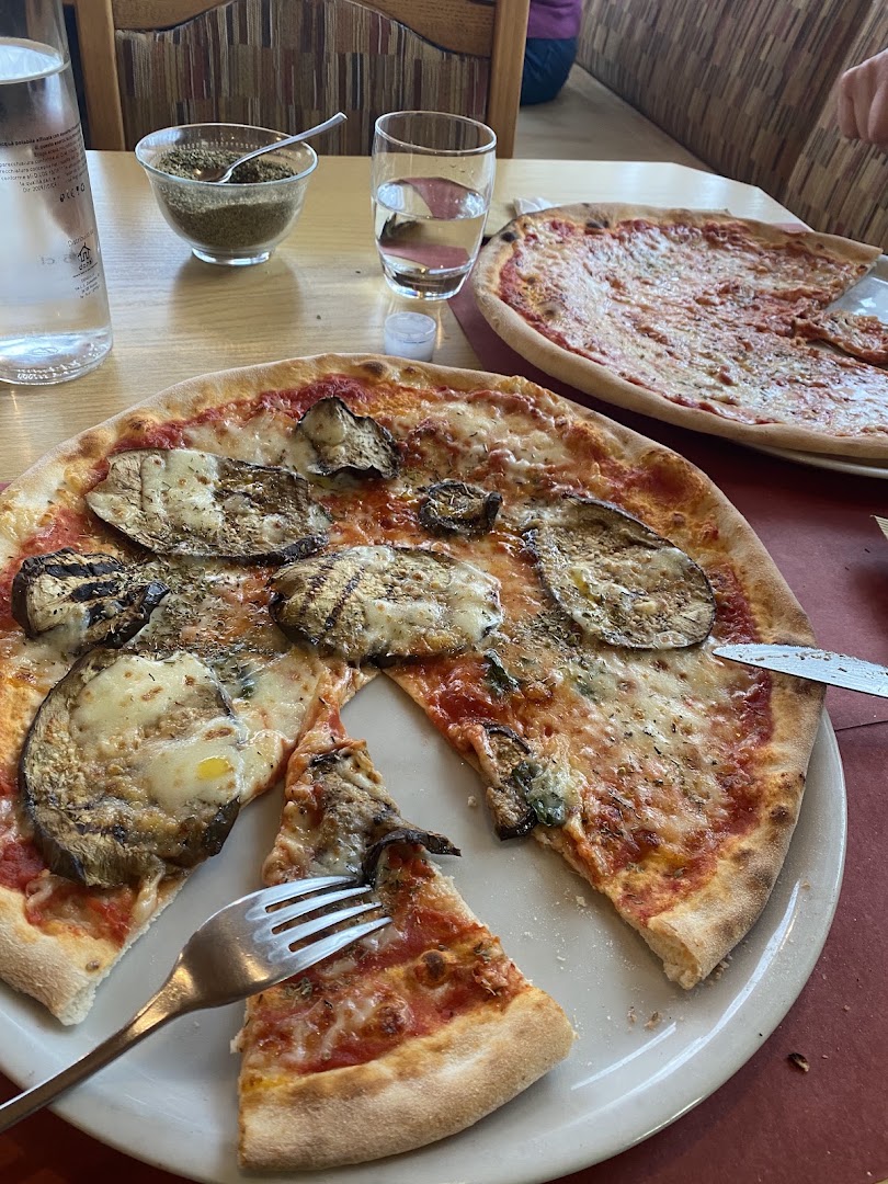 Ristorante Pizzeria Agordina di Laghi & C. S.n.c.