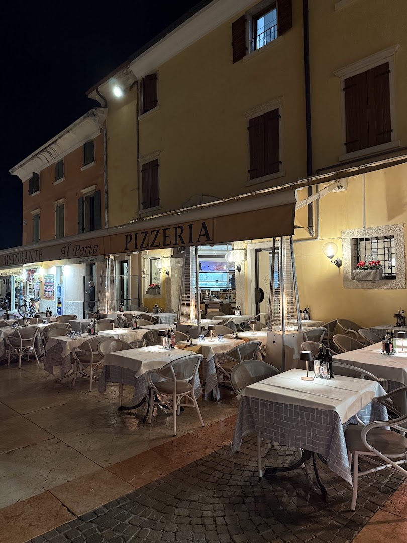 Ristorante Pizzeria "Al porto"