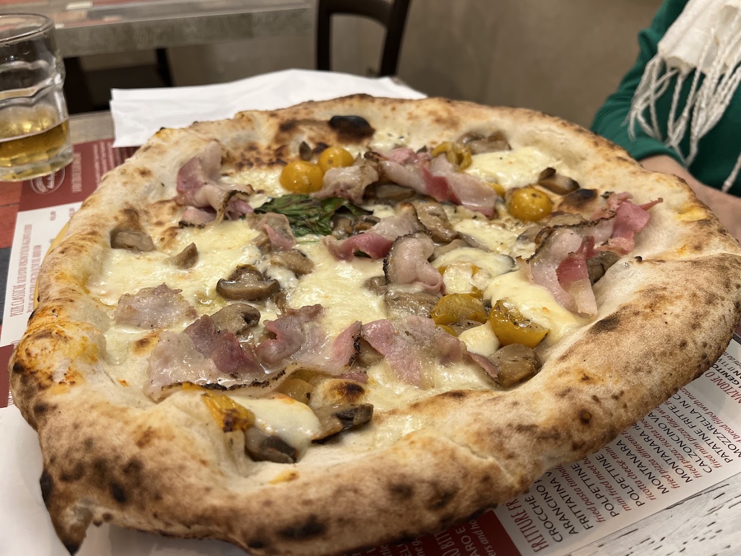 Ristorante pizzeria antico Borgo Ai vergini pizzeria napoli centro storico rione sanita’