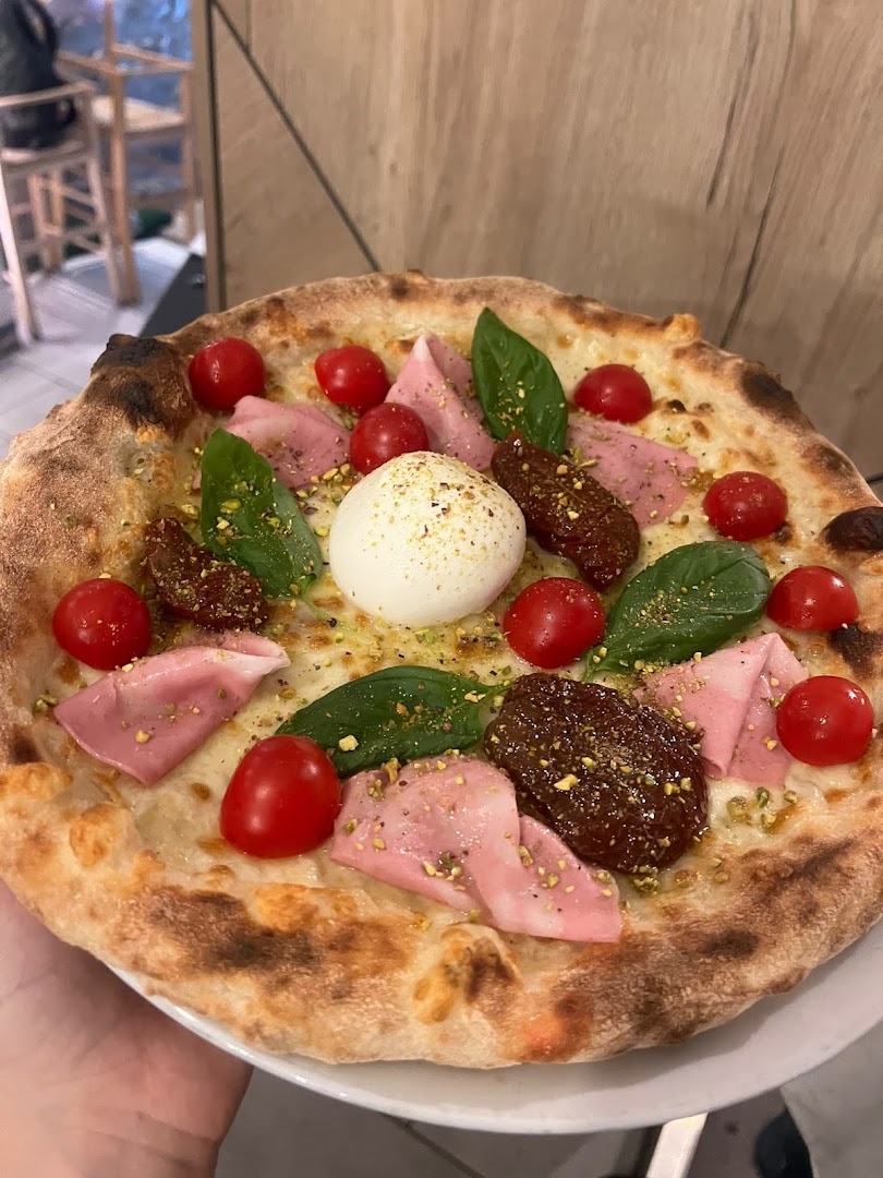 Ristorante Pizzeria ARTIGIANALE