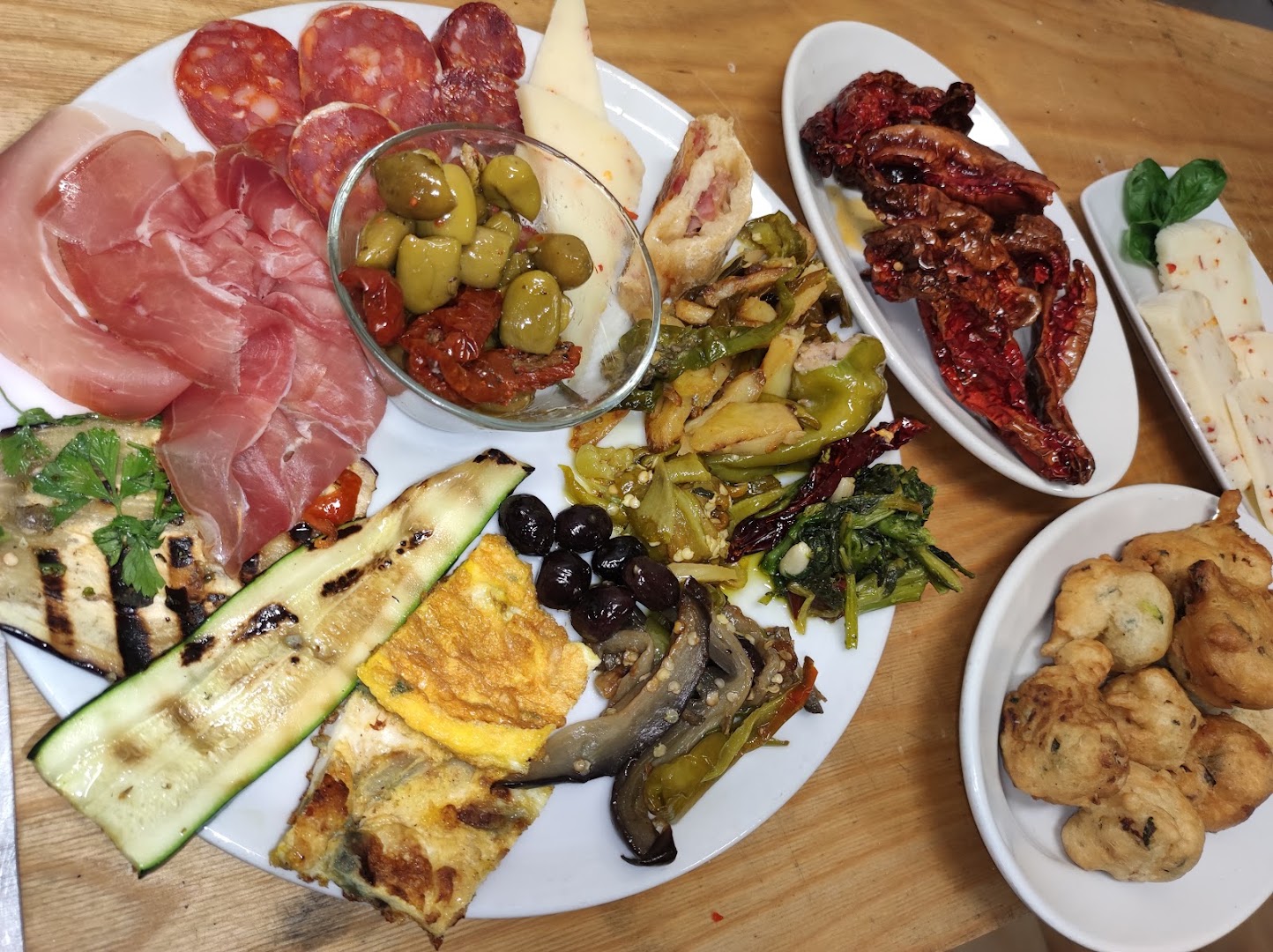 Ristorante pizzeria bar caffetteria da Leda Maierà
