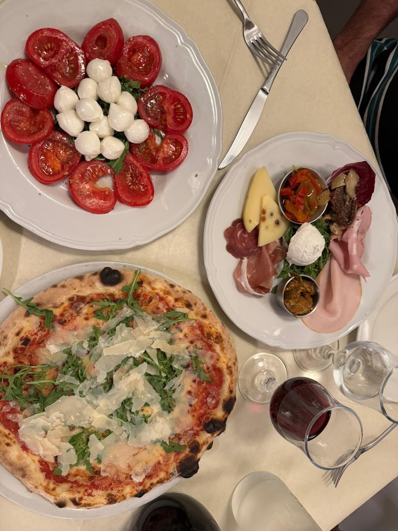 Ristorante - Pizzeria Bar La Villa