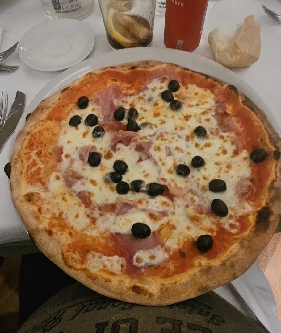 Ristorante Pizzeria Cafe' Mania