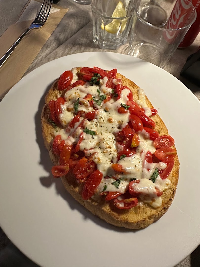 Ristorante Pizzeria Centrale( Centro di Lazise)