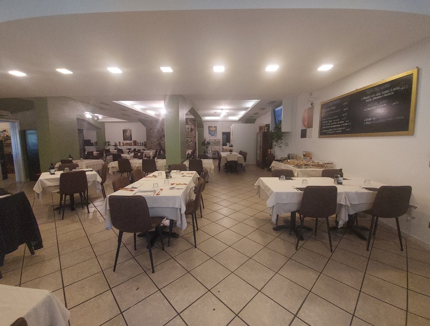 Ristorante Pizzeria Cozzeria Hotel Moro Freoni
