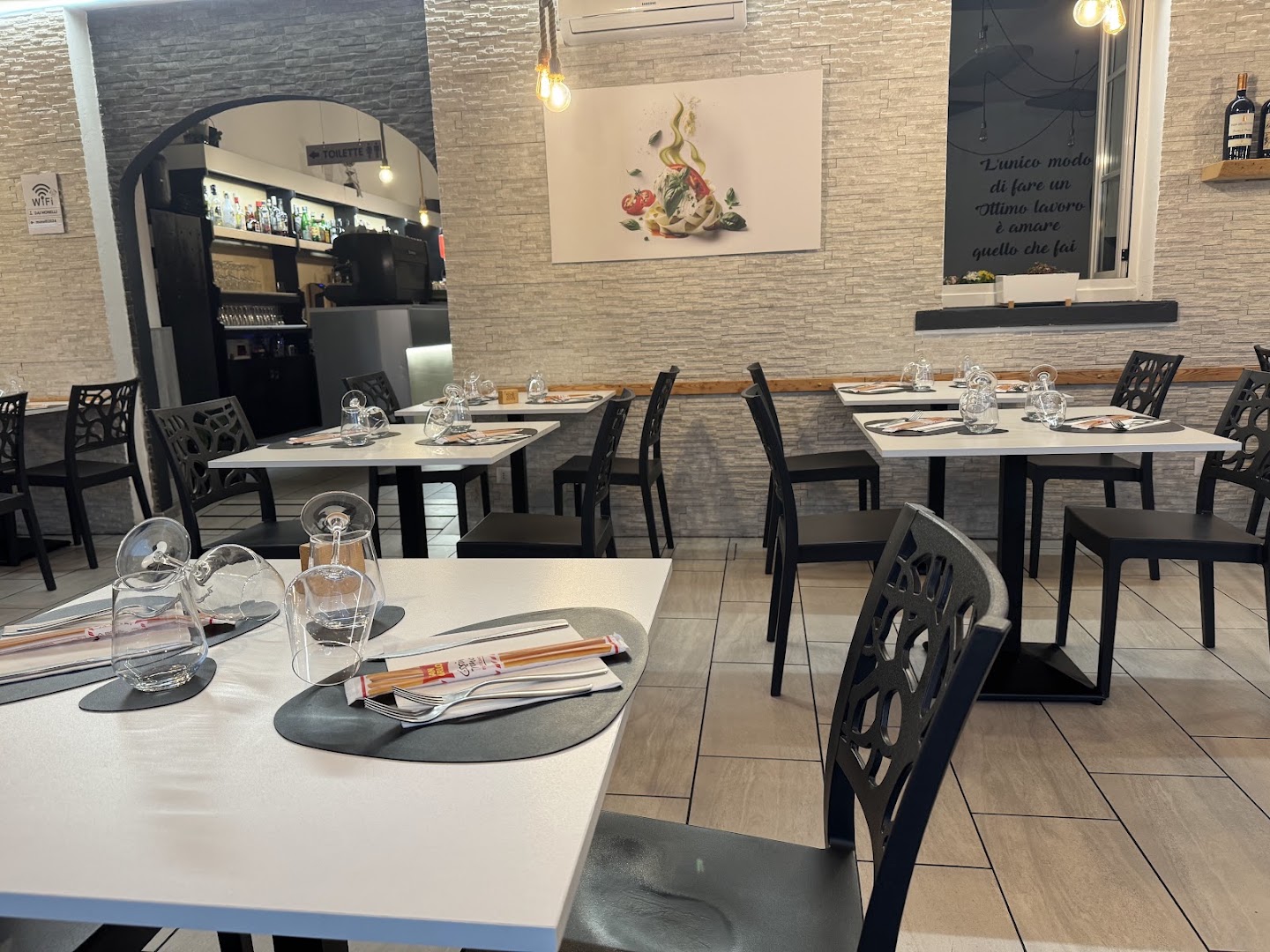 Ristorante Pizzeria Dai Monelli Scicc ...