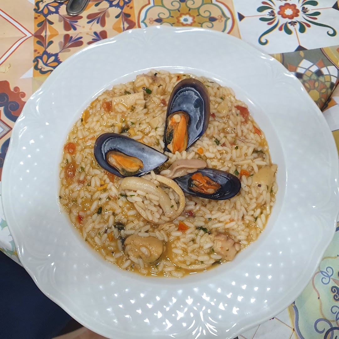 Ristorante pizzeria dell'emiro da giovannino