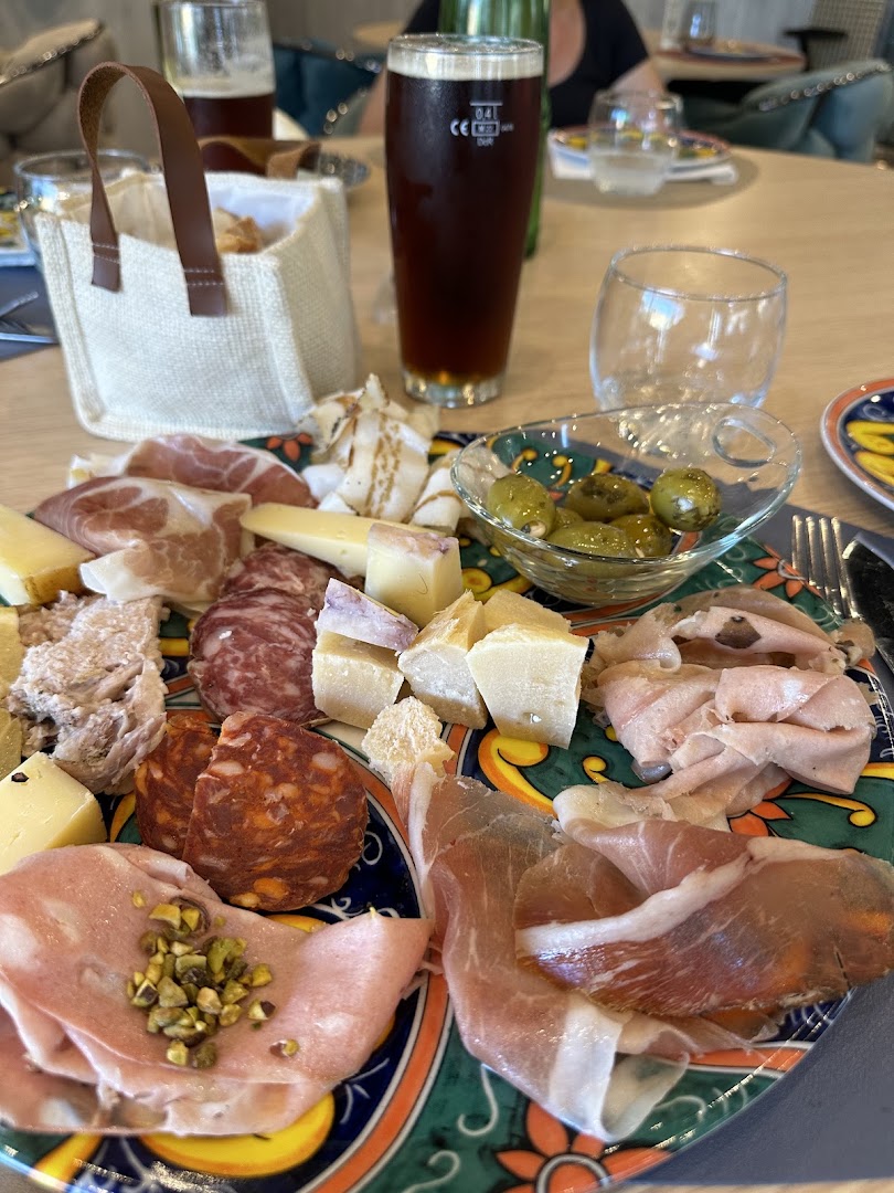Ristorante Pizzeria Donna Anna Roma - Cucina di Pesce e di Carne a Roma zona Vigne Nuove