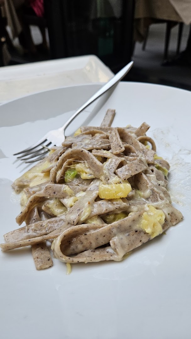 Ristorante Pizzeria Foglia d'Oro Tirano