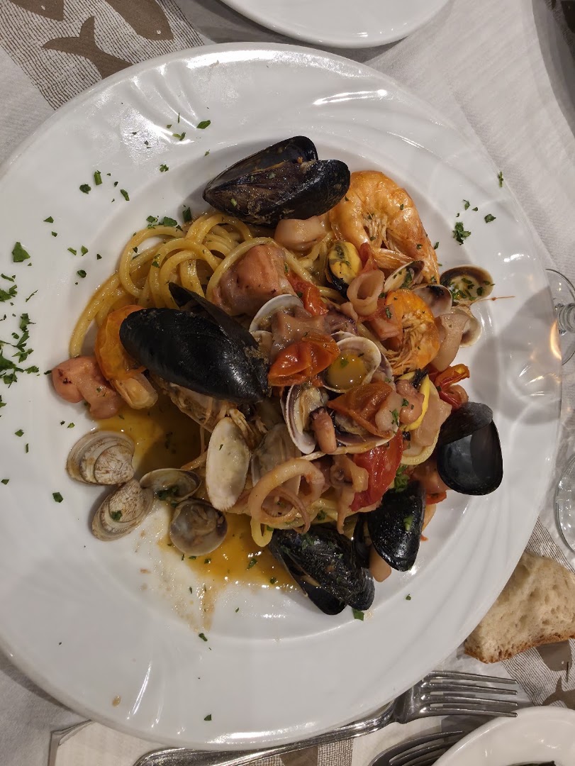 Ristorante Pizzeria forno a legna 'La Tripolina'