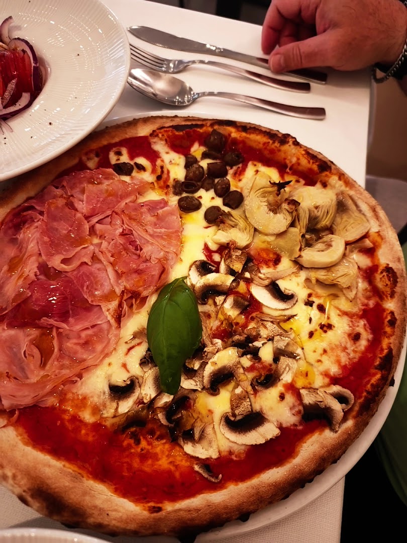 Ristorante Pizzeria Gallo D'oro Ristorante di pesce e pizza!!!