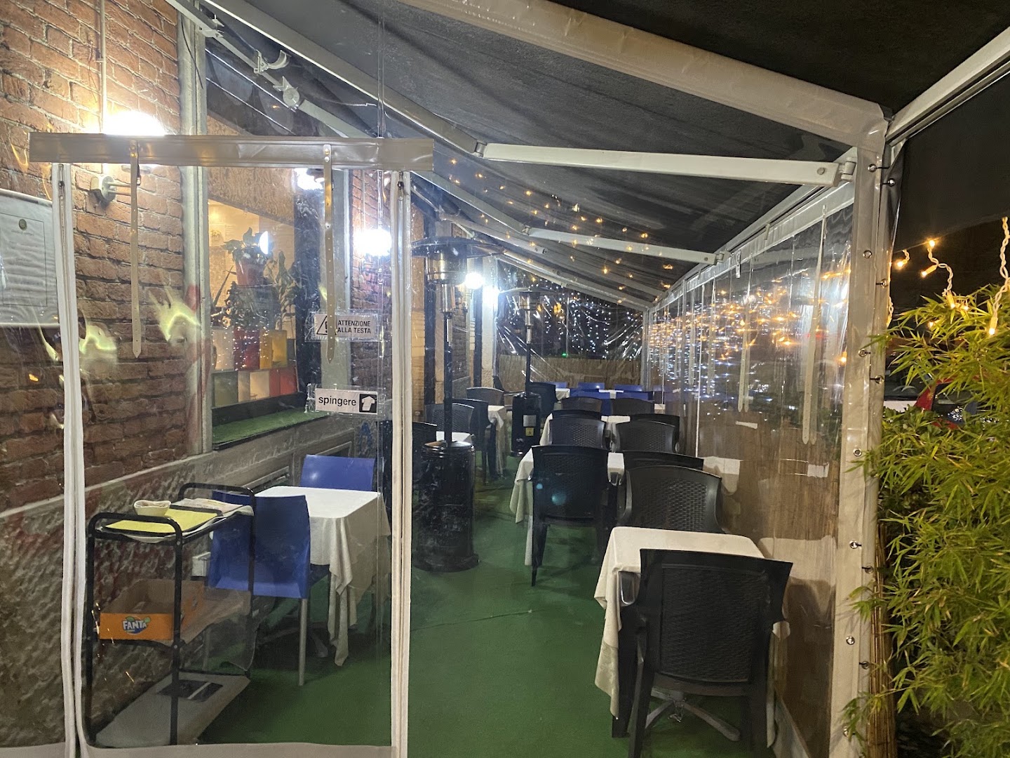Ristorante Pizzeria Grill Verde Luna Sas, Milano