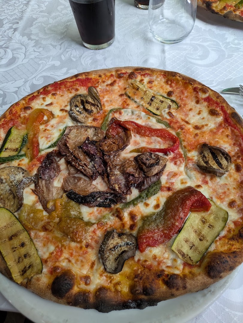 Ristorante Pizzeria Hostaria Cascina