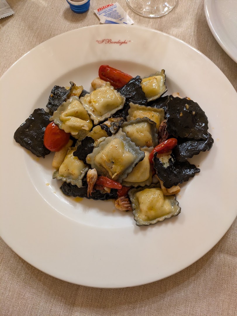 Ristorante - Pizzeria " I Bordighi" Case Fazzi - Longinotti Antonella