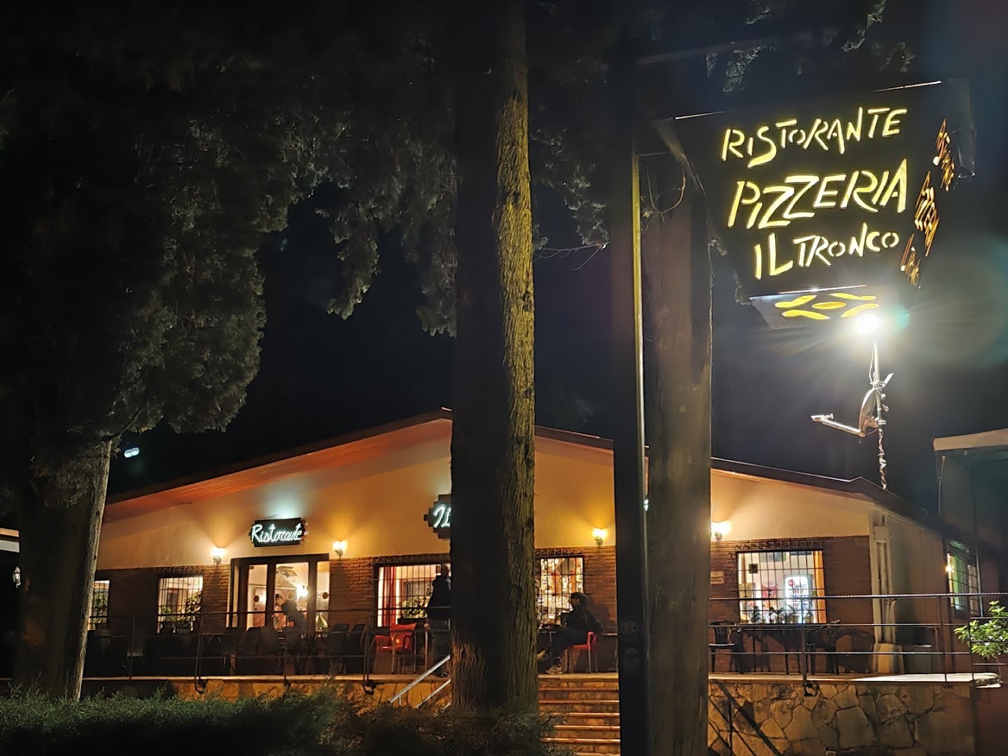 Ristorante Pizzeria Il Tronco