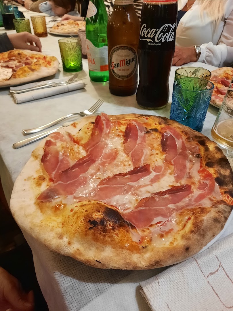 Ristorante Pizzeria Italia Di Gregorio Cuomo