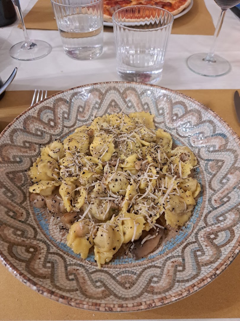 Ristorante Pizzeria La Contrada