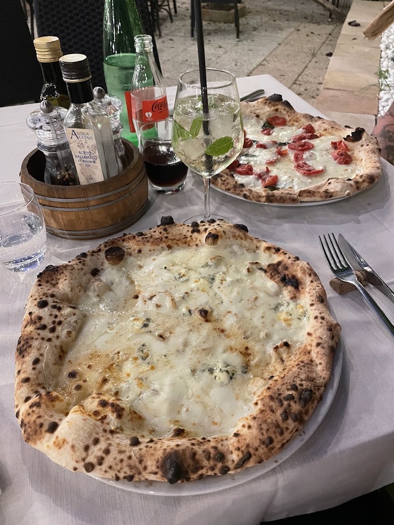 Ristorante Pizzeria La Corte
