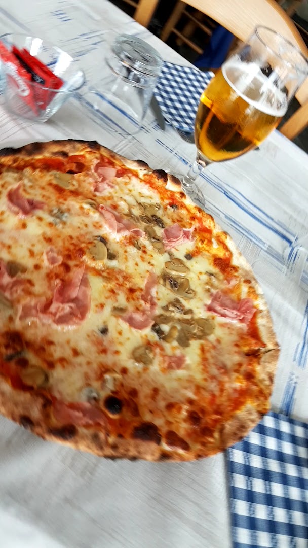 Ristorante Pizzeria La Fonte - Introbio (lc)