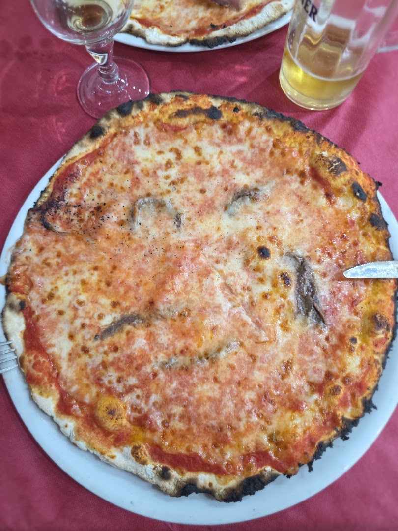 Ristorante pizzeria La rosa rossa forno a legna