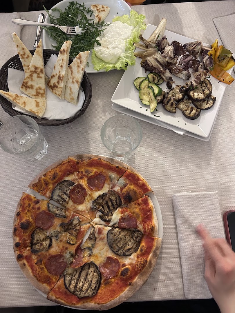 Ristorante Pizzeria La Stalla